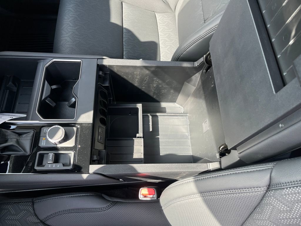 New 2025 Toyota Tundra Limited image 26