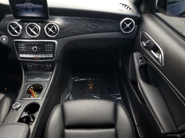 Used 2018 Mercedes-Benz GLA 250 4MATIC image 18