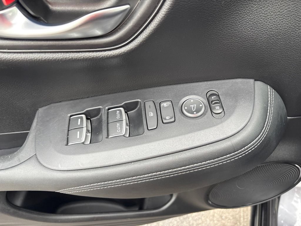 Used 2024 Honda HR-V EX-L image 18