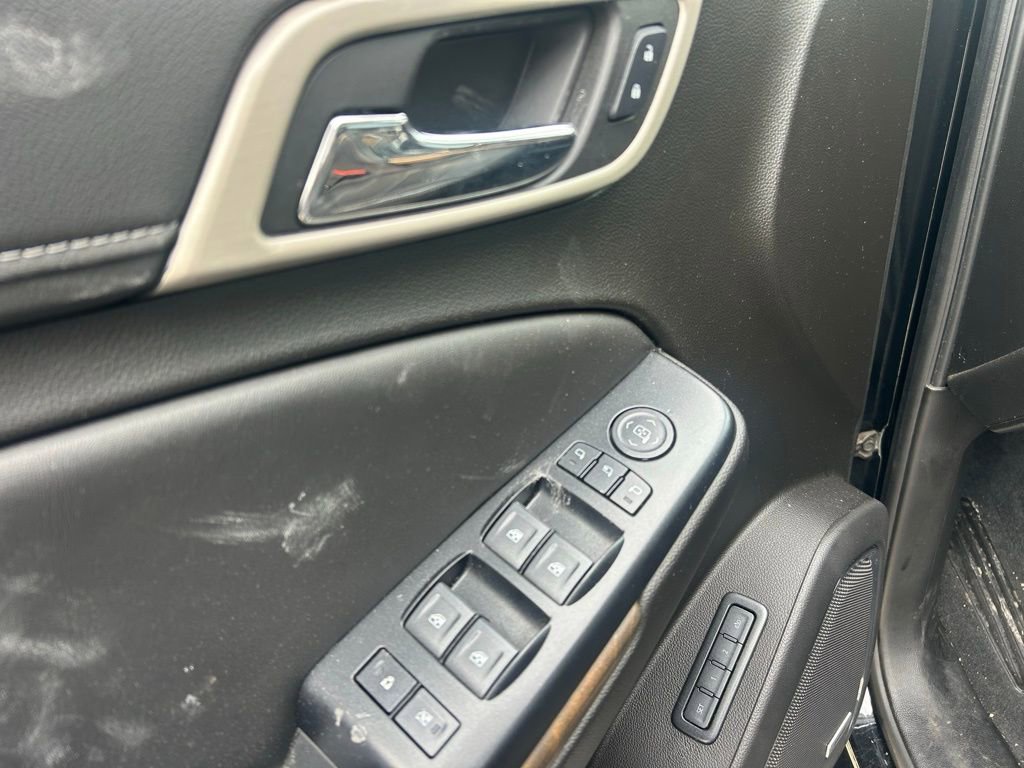 Used 2020 GMC Yukon Denali image 11