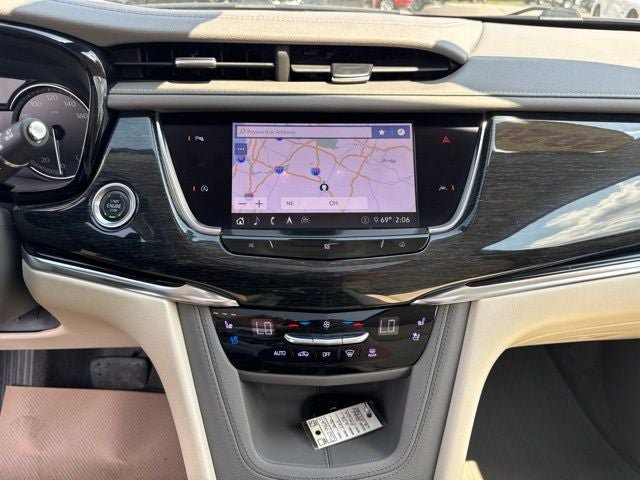 Used 2020 Cadillac XT6 Premium Luxury AWD/4WD image 14