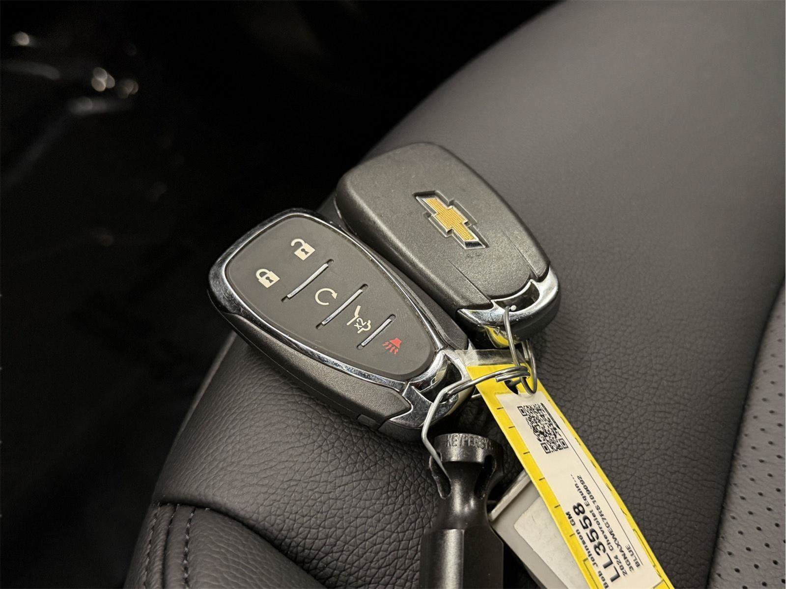 Used 2024 Chevrolet Equinox RS AWD/4WD image 48