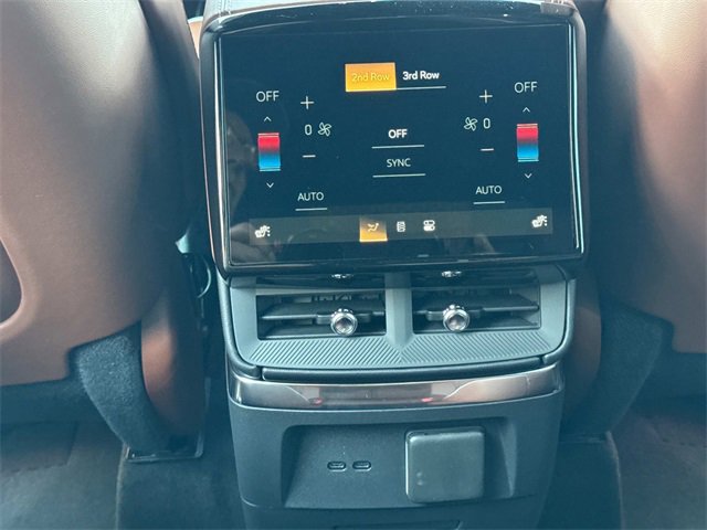 New 2026 Cadillac Vistiq Platinum w/ LPO, Floor Liner Package image 13