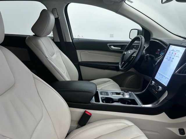 Used 2021 Ford Edge Titanium w/ Cargo Accessory Package image 31