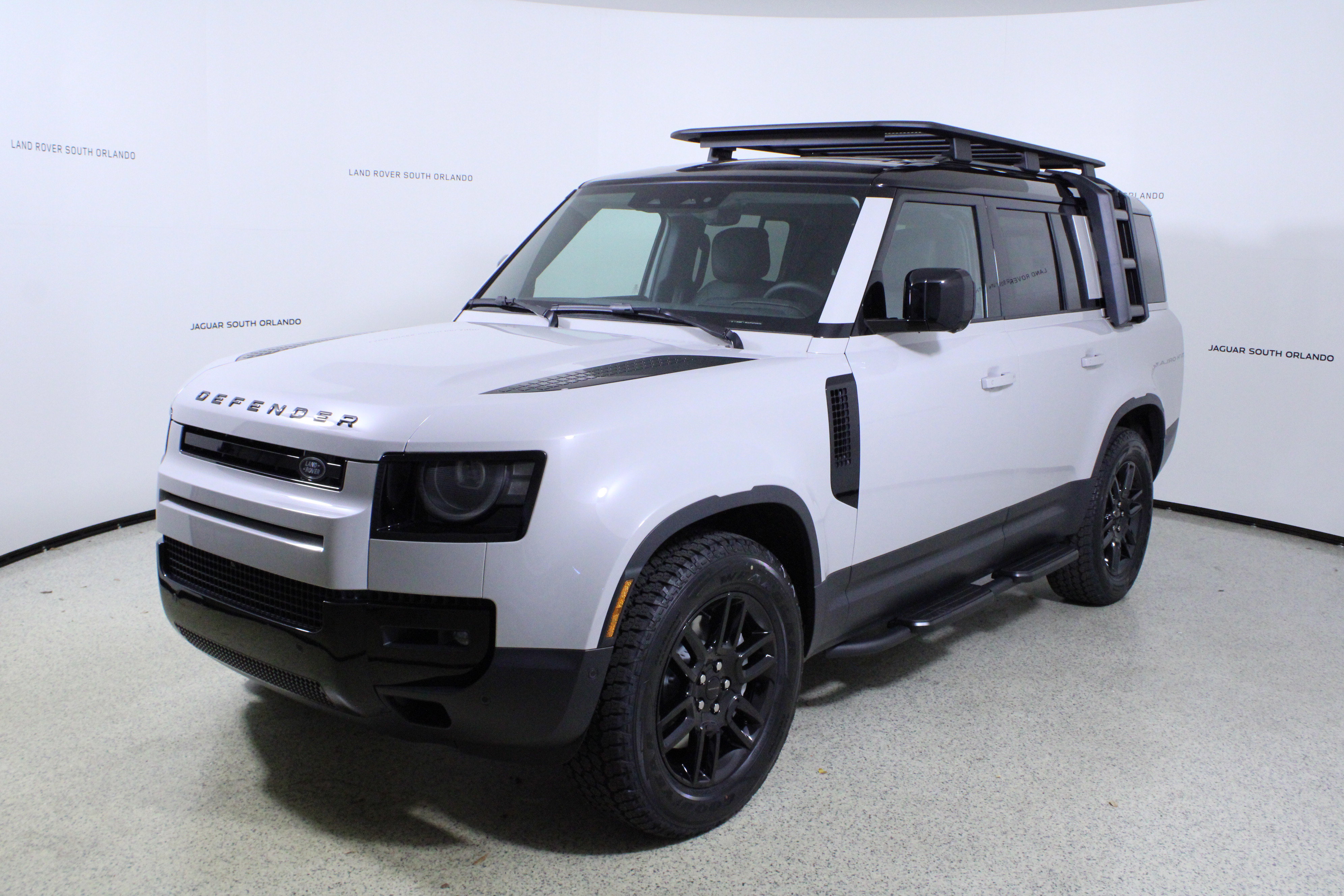 New 2026 Land Rover Defender 130 S image 4