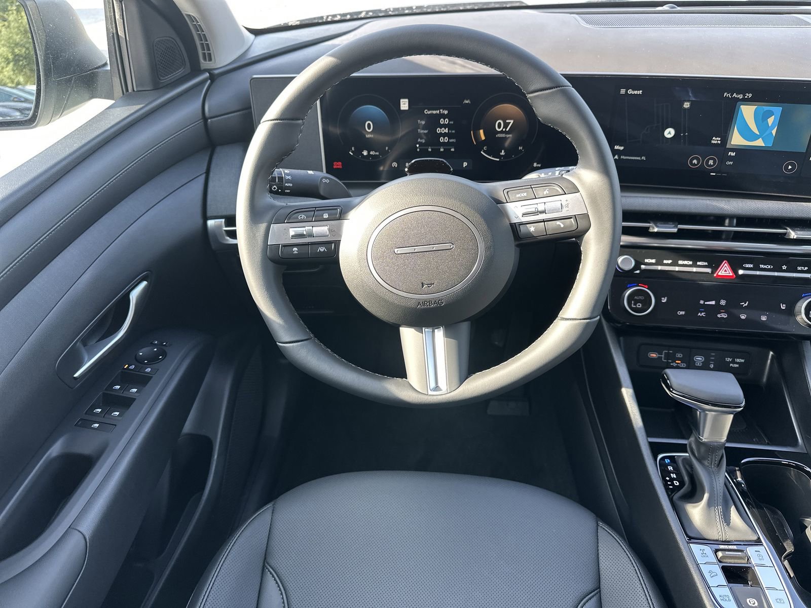 New 2025 Hyundai Tucson SEL image 12