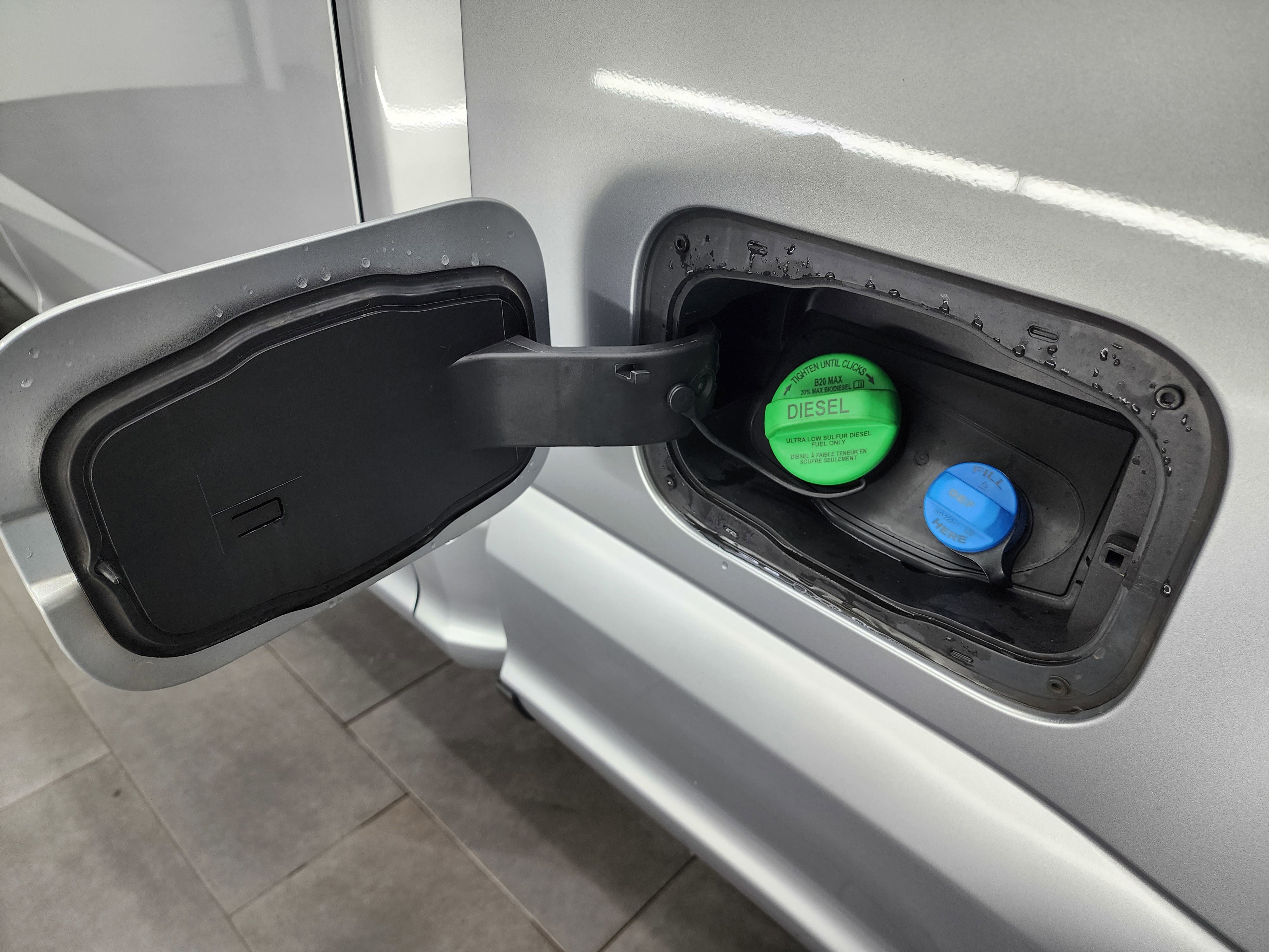 Used 2022 Ford F250 Platinum w/ Tremor Off-Road Package image 37