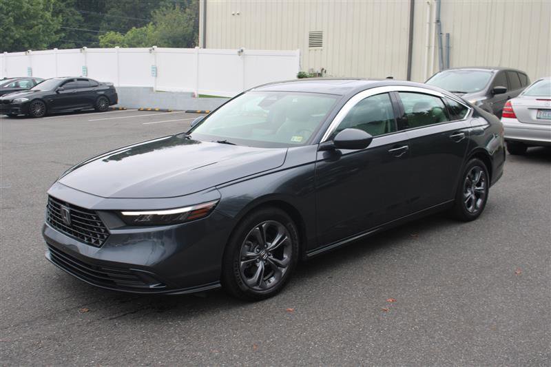 Used 2023 Honda Accord EX image 4