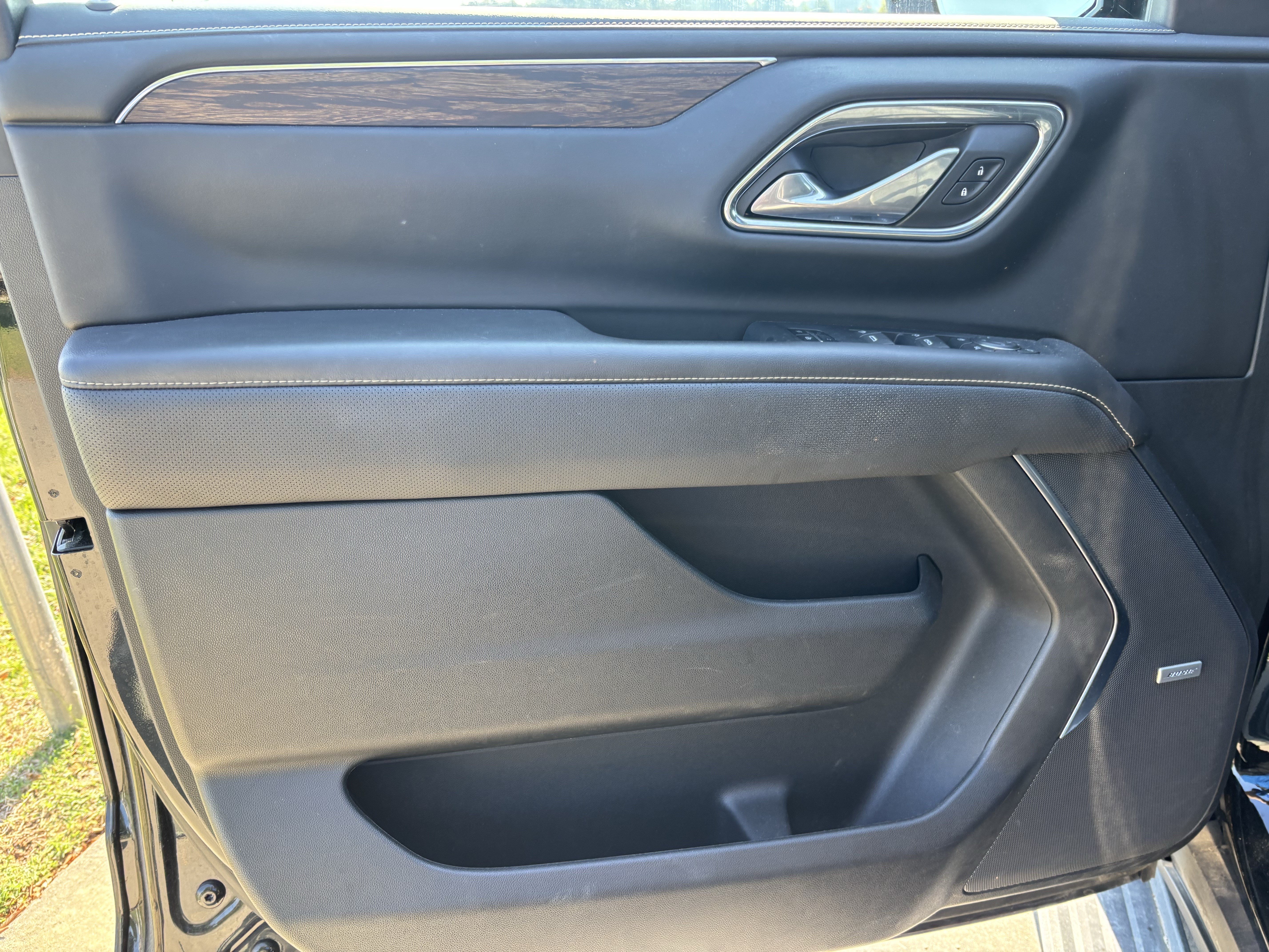Used 2023 Chevrolet Tahoe Premier AWD/4WD image 15