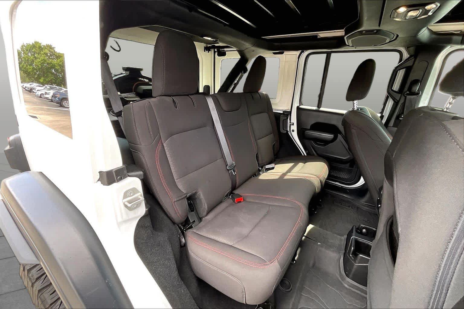 Used 2023 Jeep Wrangler Unlimited Rubicon w/ Xtreme 35 Tire Package AWD/4WD image 26