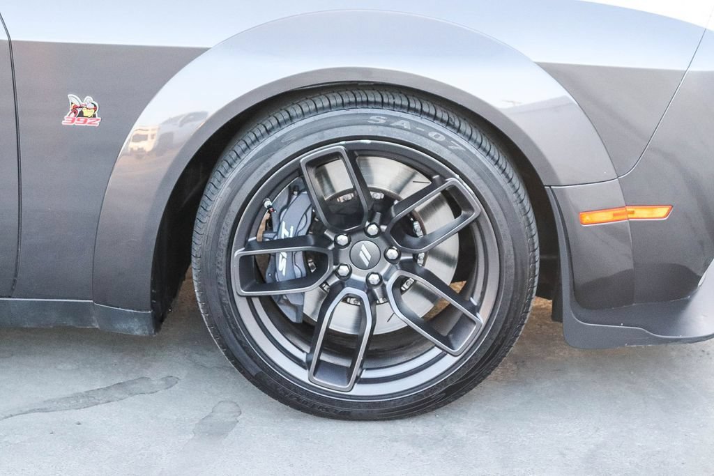 Used 2022 Dodge Challenger R/T Scat Pack RWD image 11