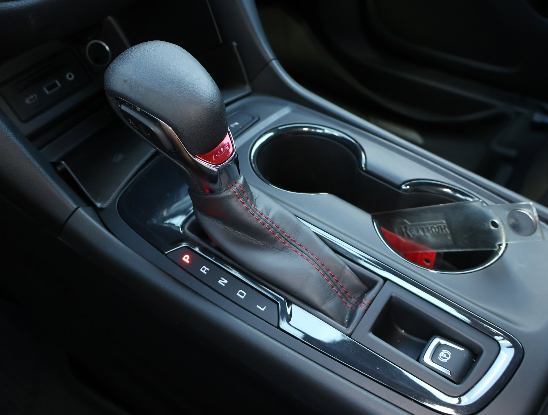 Used 2022 Chevrolet Equinox RS w/ Infotainment Package image 19