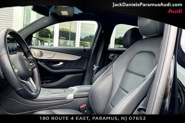 Used 2023 Mercedes-Benz GLC 300 4MATIC Coupe image 17