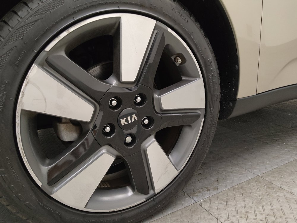 Used 2020 Kia Soul EX w/ Option Group 015 FWD image 31
