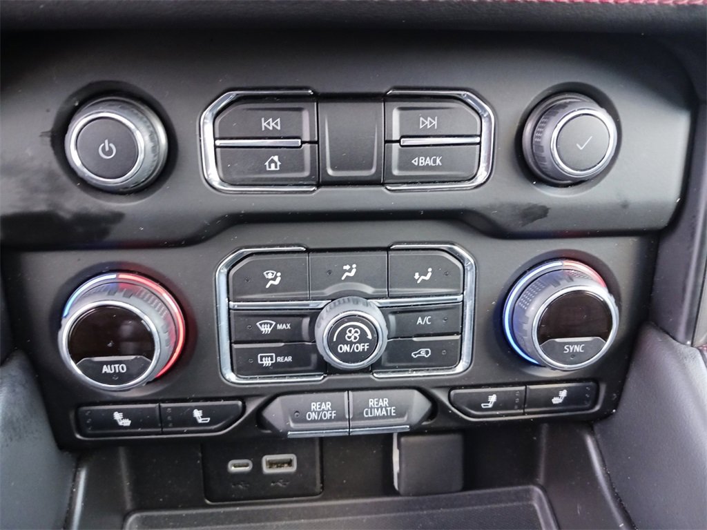 Used 2021 Chevrolet Tahoe RST image 25