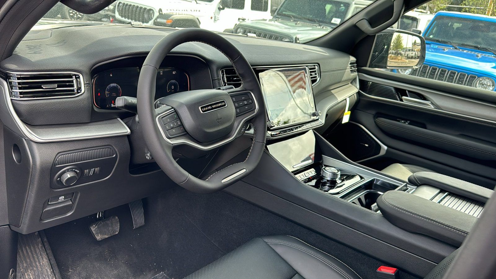 New 2026 Jeep Grand Wagoneer L 2WD image 12