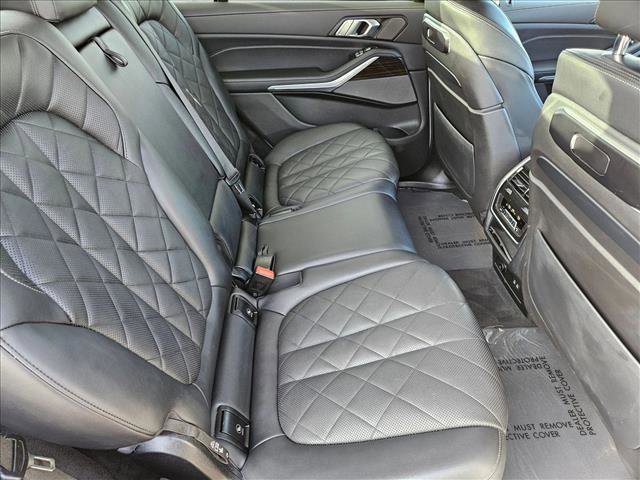 Used 2023 BMW X7 xDrive40i w/ Premium Package image 24