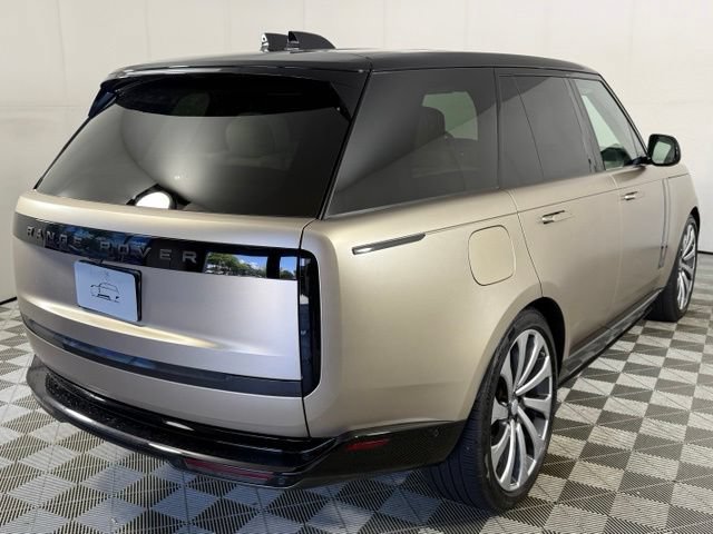 Used 2025 Land Rover Range Rover Autobiography AWD/4WD image 8