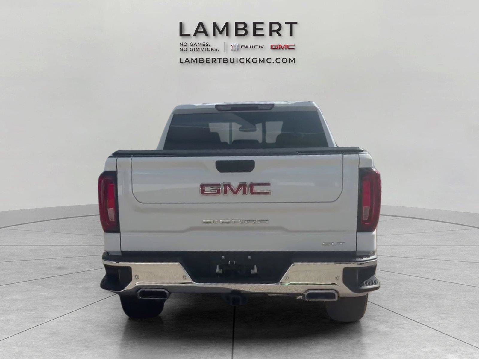 Used 2024 GMC Sierra 1500 SLT w/ SLT Premium Plus Package AWD/4WD image 4