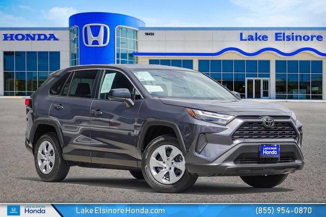 Used 2023 Toyota RAV4 LE AWD/4WD image 1