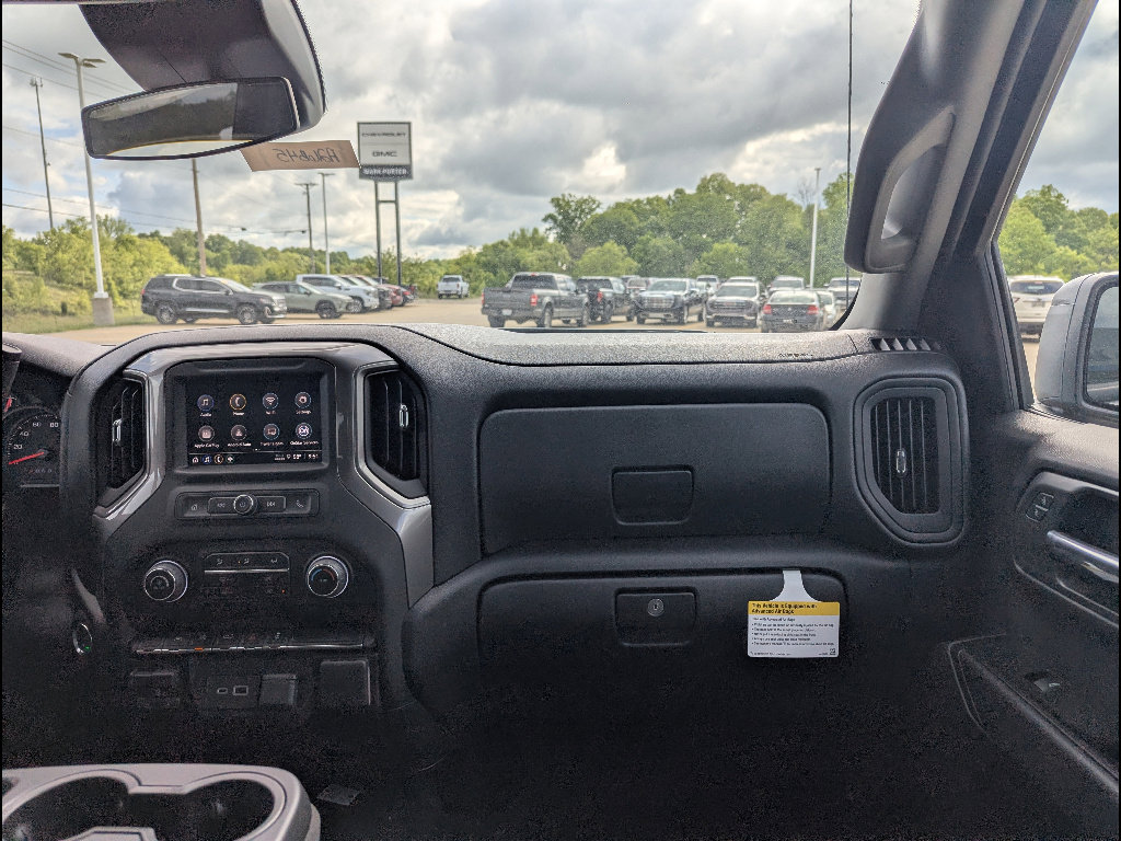 New 2026 Chevrolet Silverado 1500 Custom w/ Turbomax Blackout Package AWD/4WD image 4