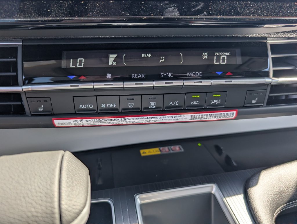 New 2026 Toyota Sienna XLE FWD image 15