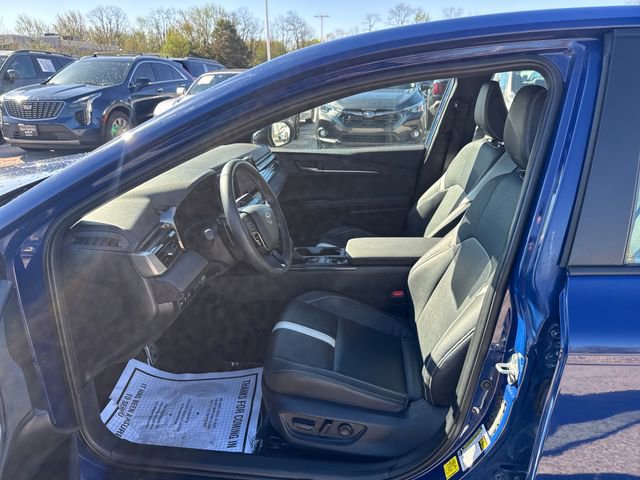 Used 2025 Toyota Camry SE FWD image 14