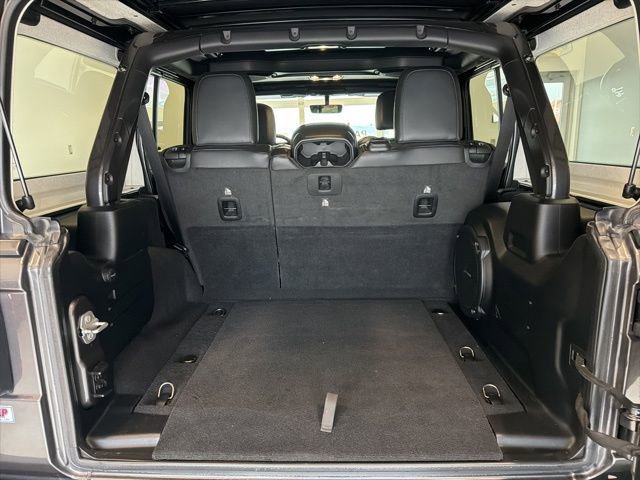 Used 2021 Jeep Wrangler Unlimited Sahara w/ Uconnect 4C Nav & Sound Group image 15