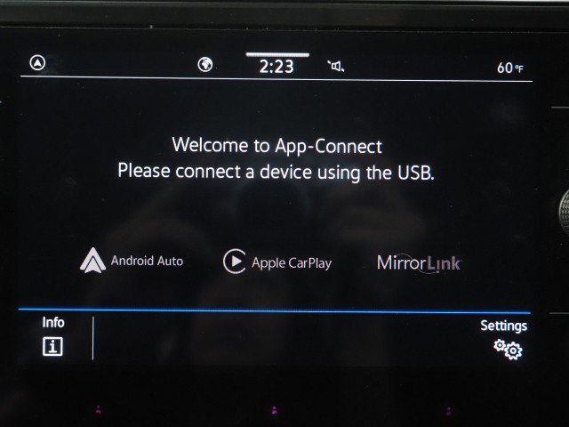 Used 2022 Volkswagen Tiguan SE FWD image 33