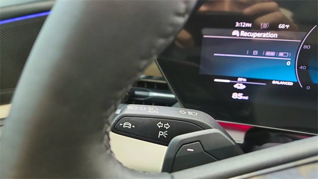 Used 2025 Audi Q6 e-tron Premium Plus w/ Premium Plus image 41