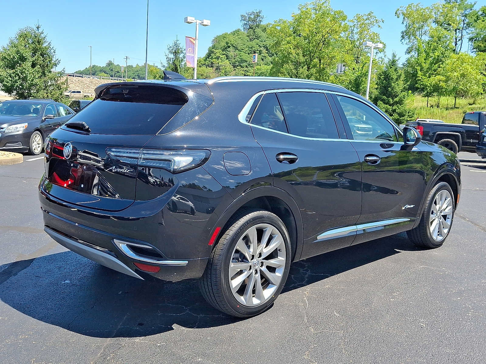 Used 2023 Buick Envision Avenir AWD/4WD image 6