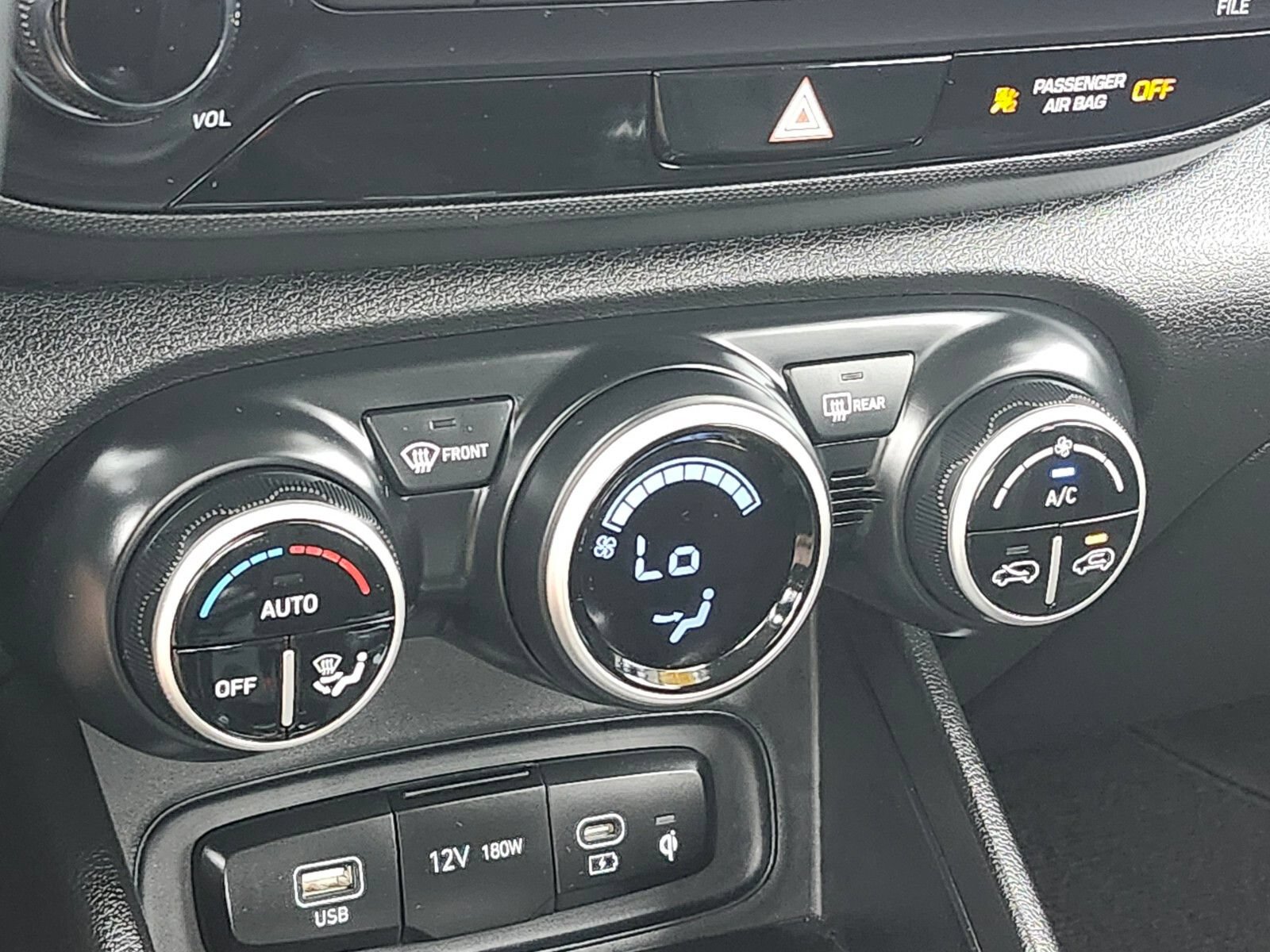 Certified 2026 Hyundai Venue SEL FWD image 23