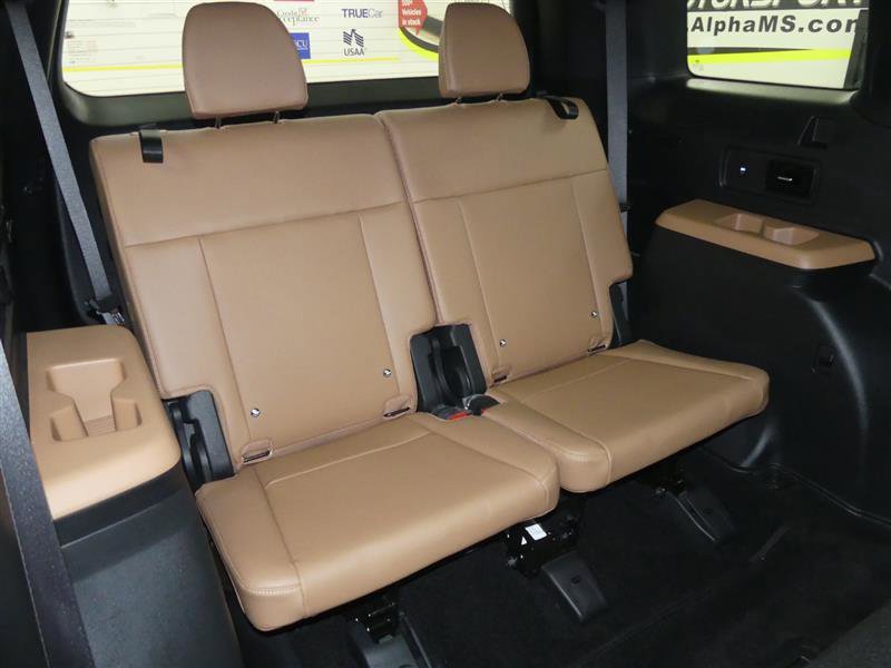 Used 2024 Hyundai Santa Fe Limited image 24