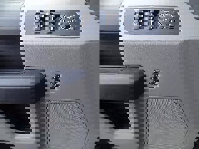 Used 2016 Ford F150 XL w/ Equipment Group 101A Mid image 13