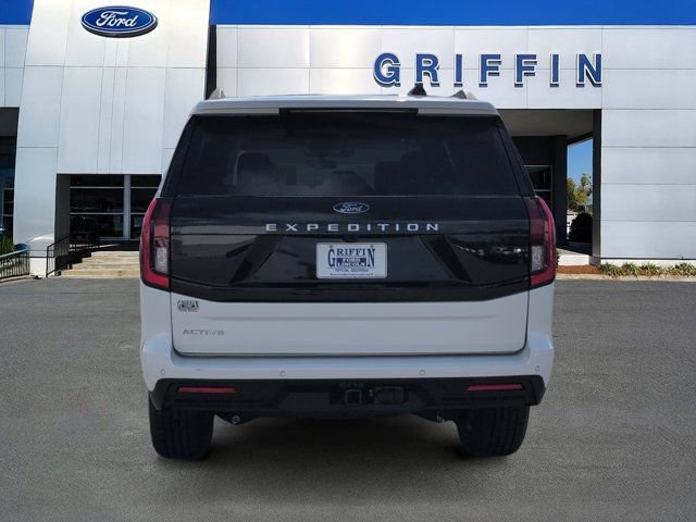 New 2026 Ford Expedition Active image 8