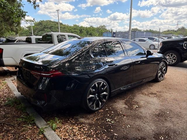 Used 2024 BMW 540i xDrive w/ M Sport Package AWD/4WD image 3