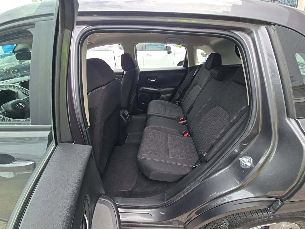 Used 2025 Honda HR-V LX image 6