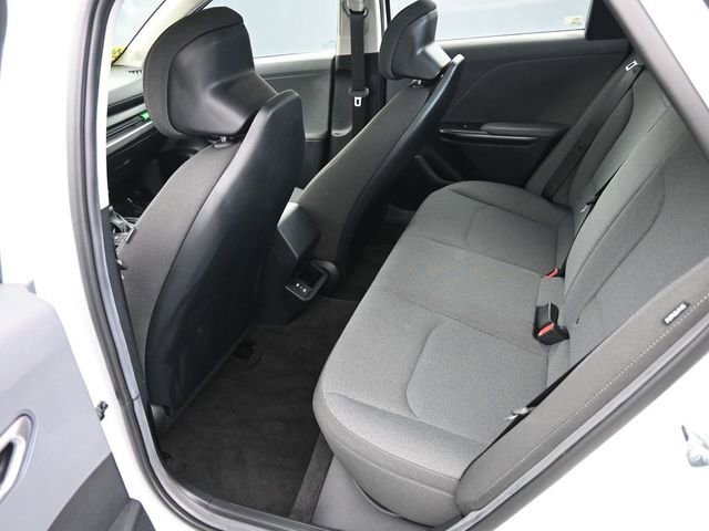 Used 2025 Kia K4 LXS image 16