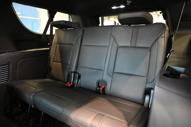 New 2026 Chevrolet Suburban RST w/ RST Capability Package AWD/4WD image 12