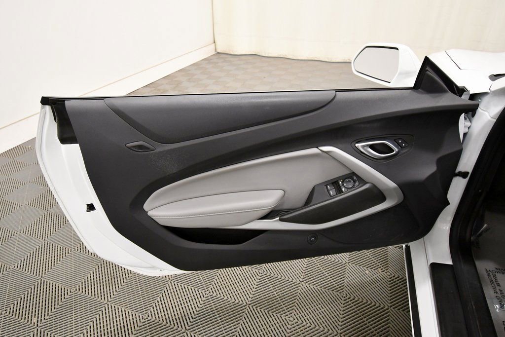 Used 2022 Chevrolet Camaro LT image 13