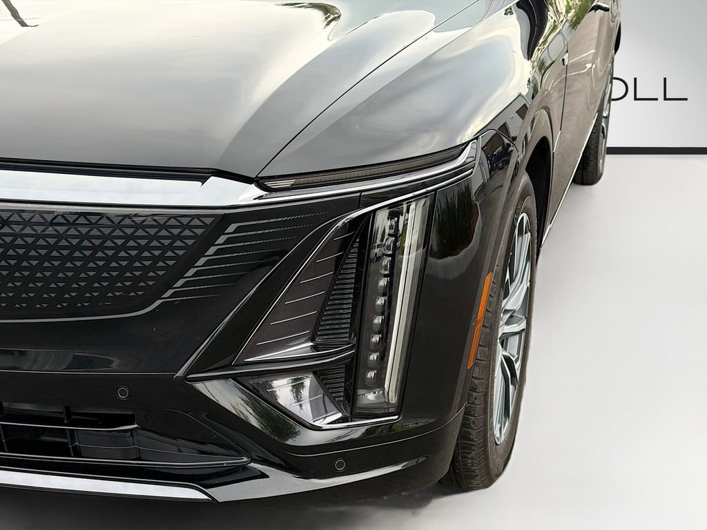 Used 2024 Cadillac Lyriq Sport RWD image 9