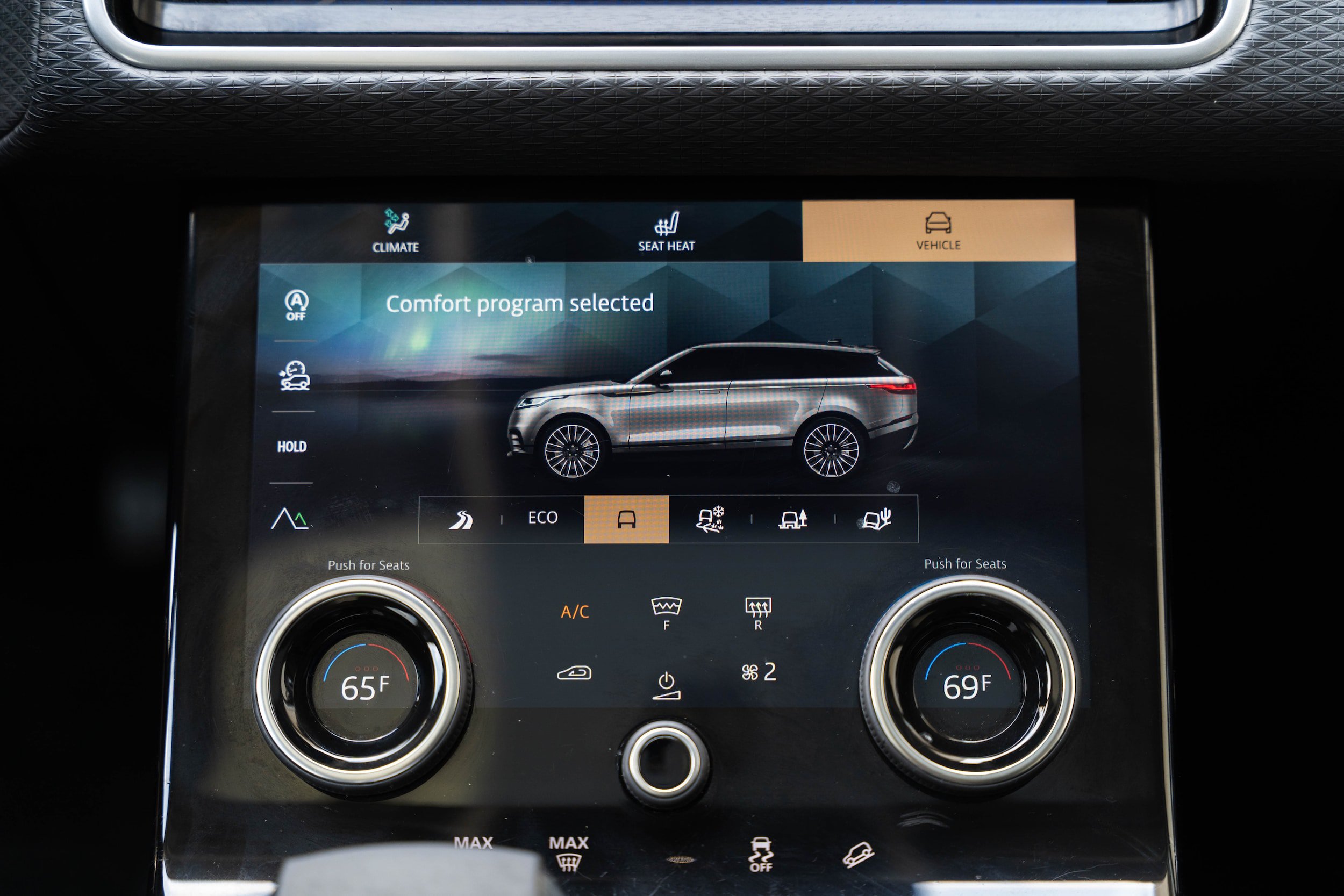 Used 2023 Land Rover Range Rover Velar S AWD/4WD image 22