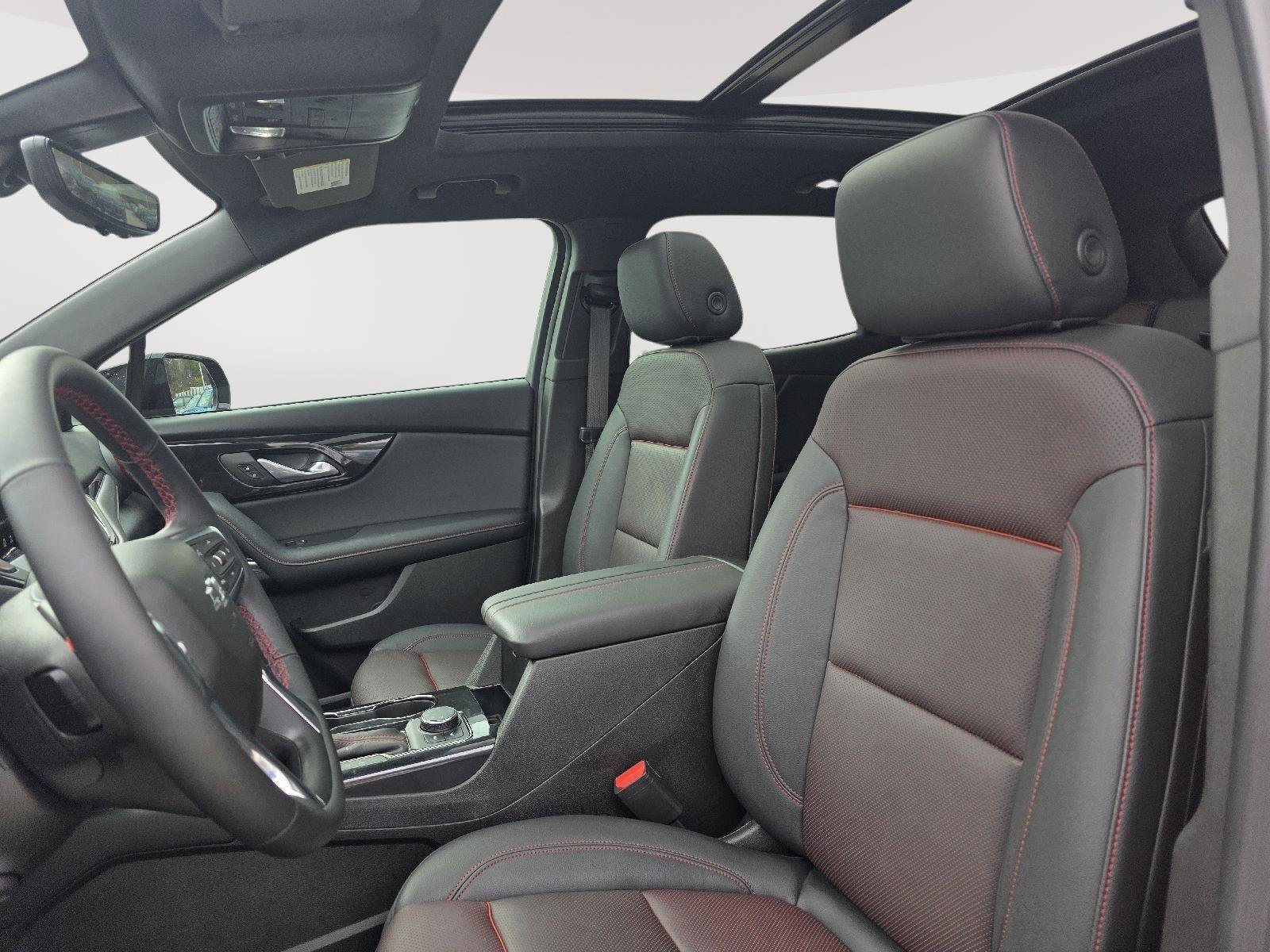 Used 2024 Chevrolet Blazer RS w/ Driver Confidence II Package image 12