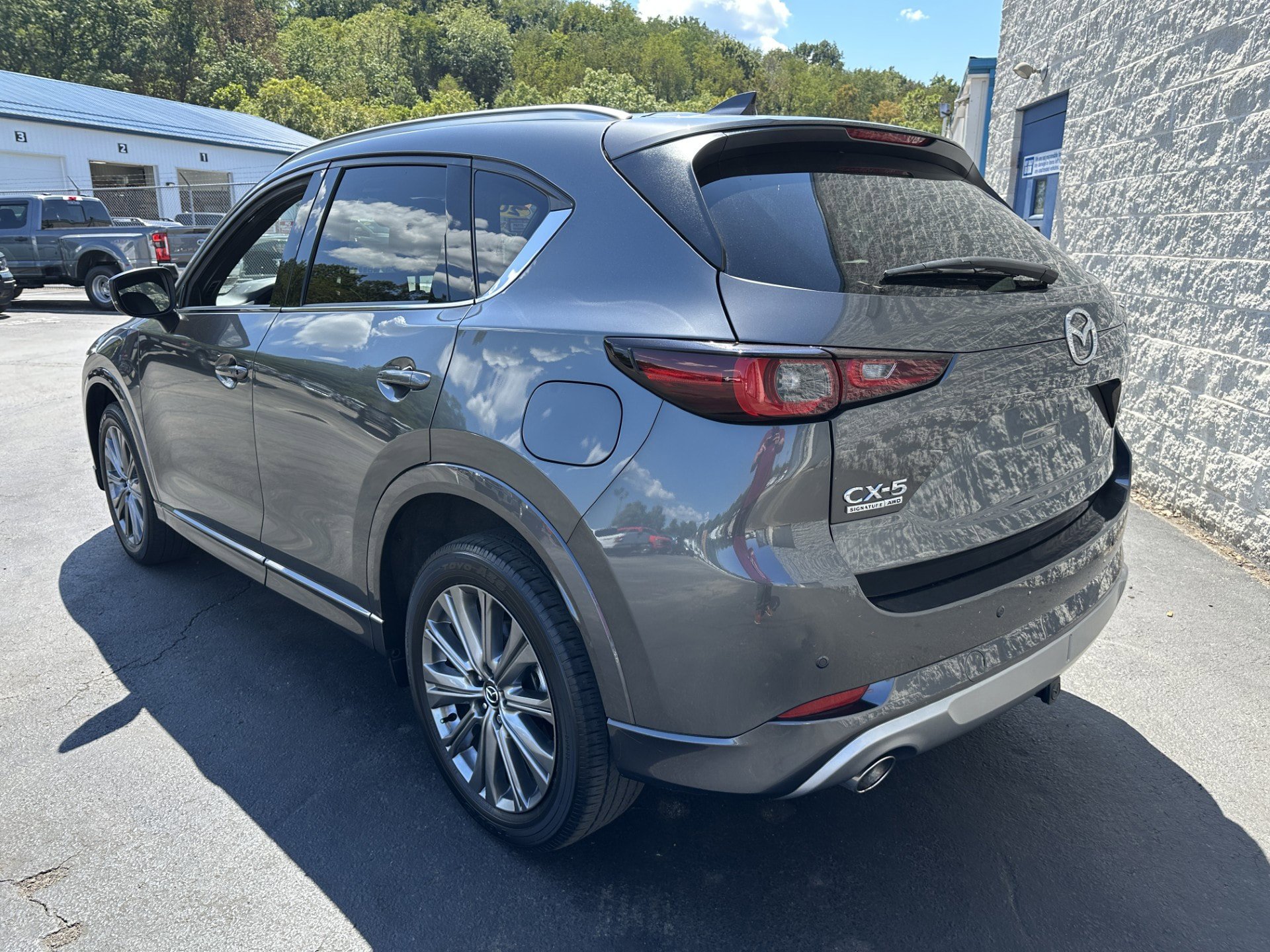 Used 2024 MAZDA CX-5 Signature AWD/4WD image 6