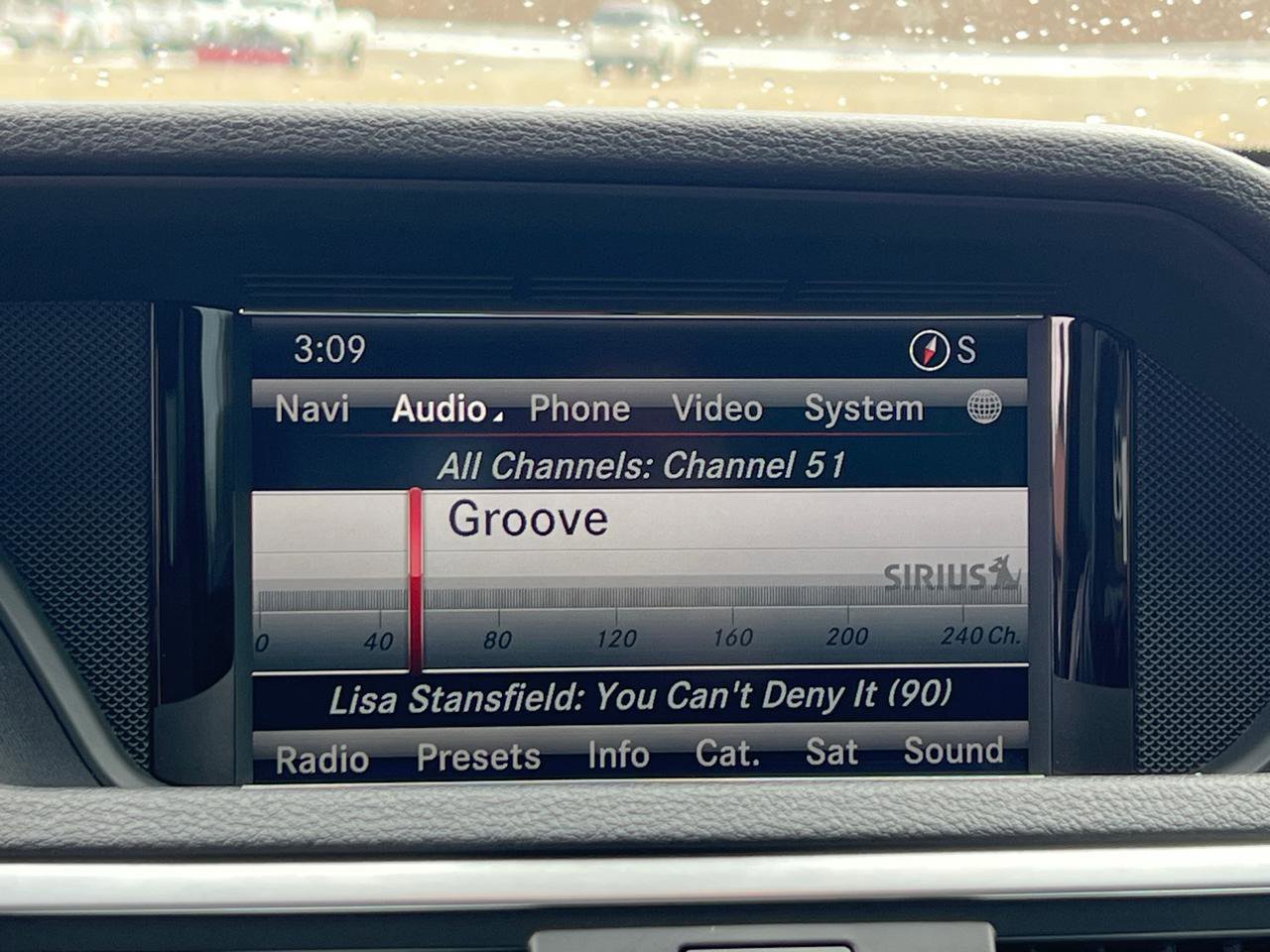 Used 2013 Mercedes-Benz E 350 E350 4MATIC Sedan image 23