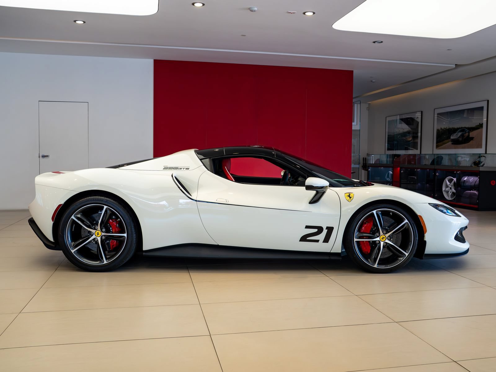 Used 2025 Ferrari 296 GTS RWD image 32