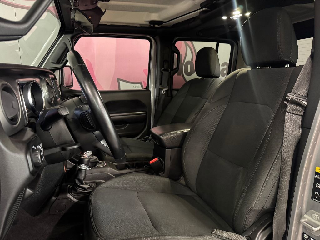 Used 2021 Jeep Gladiator Willys image 15