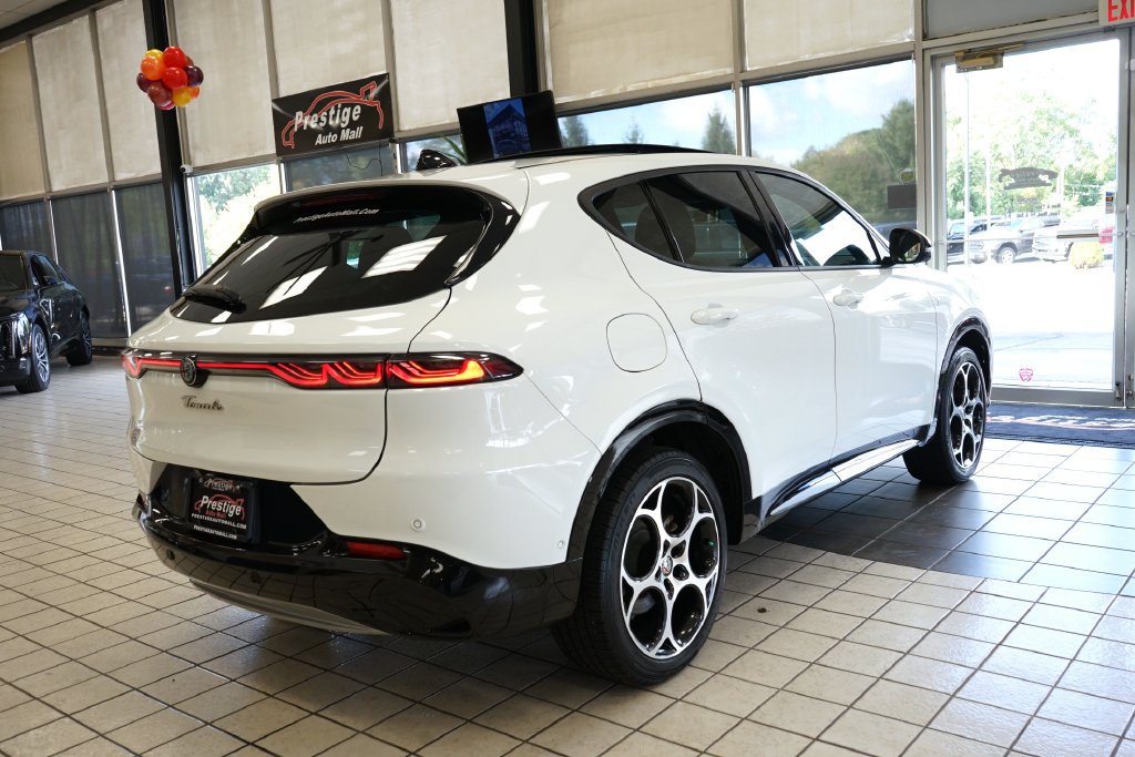 Used 2024 Alfa Romeo Tonale Ti w/ Active Assist Package AWD/4WD image 17