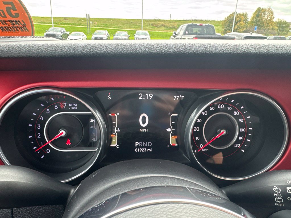 Used 2018 Jeep Wrangler Rubicon AWD/4WD image 14