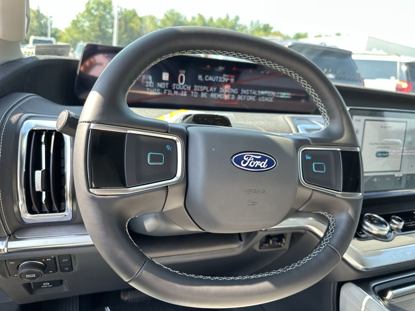New 2027 Ford Expedition Platinum w/ Driver's Package AWD/4WD image 17